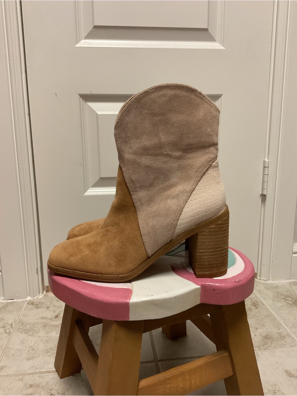 CCOCCI Two-Tone Suede Block Heel Ankle Boots - Tan & Cream